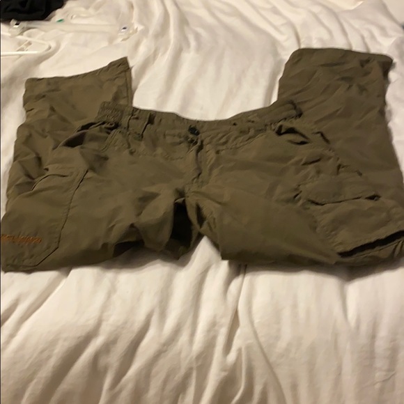 Boys pants convert to shorts - Picture 3 of 7